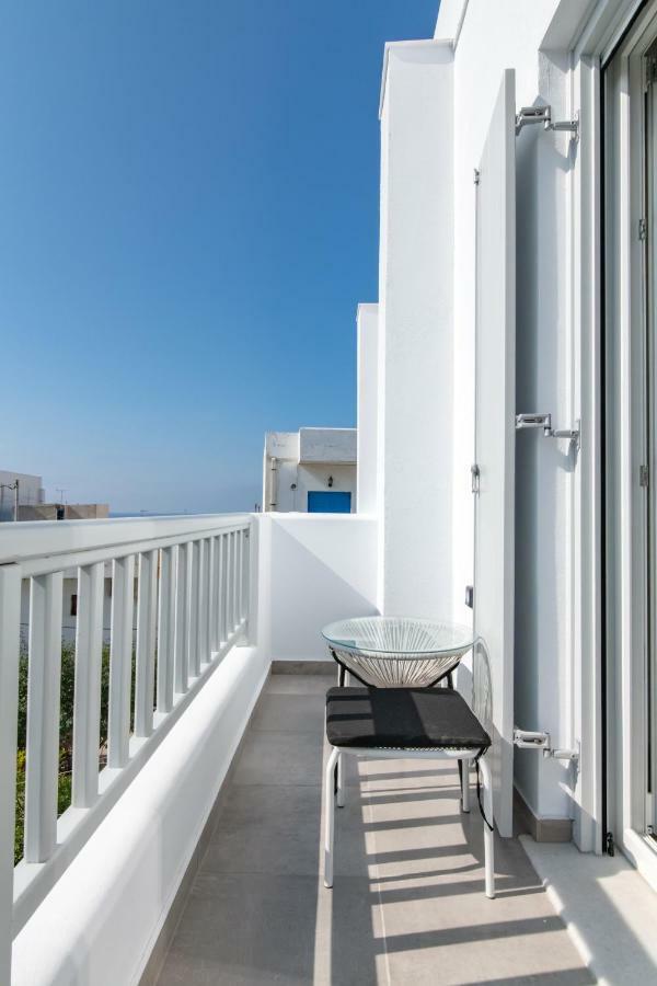 Lux 'N Comfort Apartments Тинос Экстерьер фото