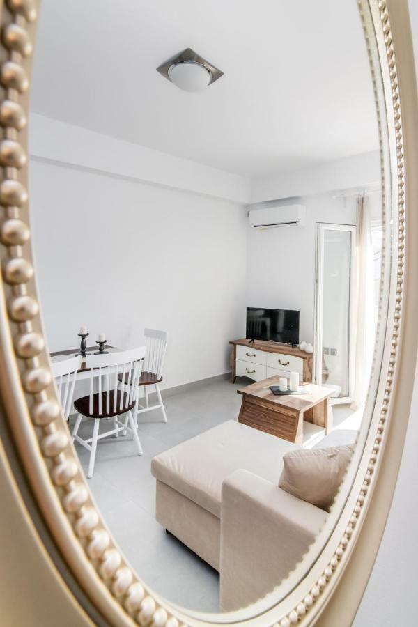 Lux 'N Comfort Apartments Тинос Экстерьер фото