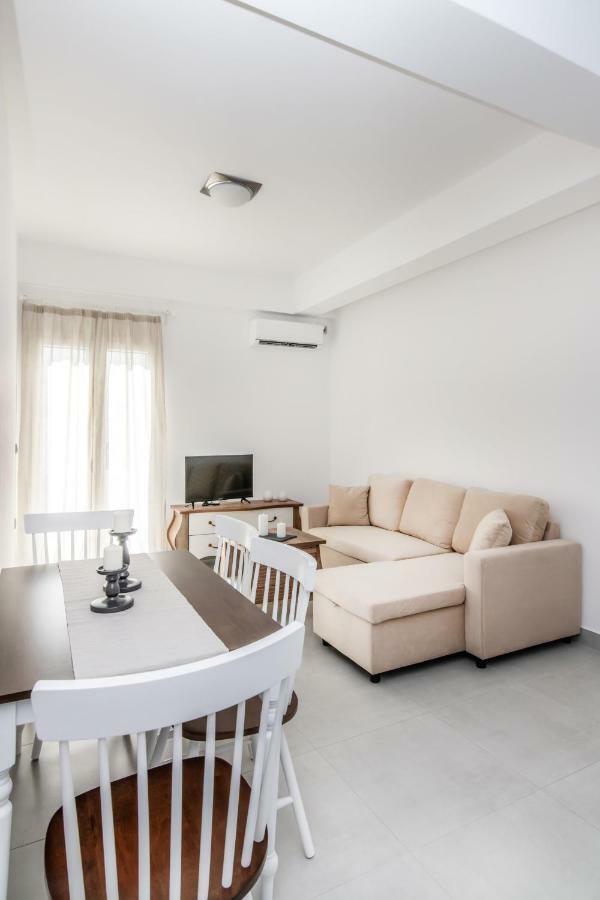 Lux 'N Comfort Apartments Тинос Экстерьер фото